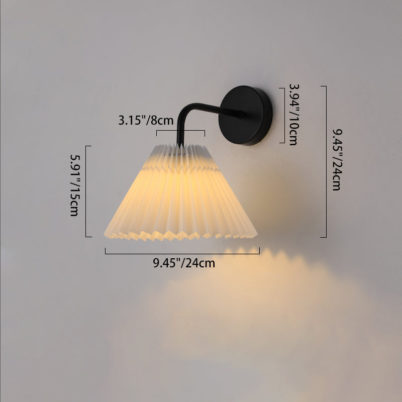 Dimensioni dell'applique Curvona orientata verso il basso, larghezza 24 cm e altezza 24 cm
