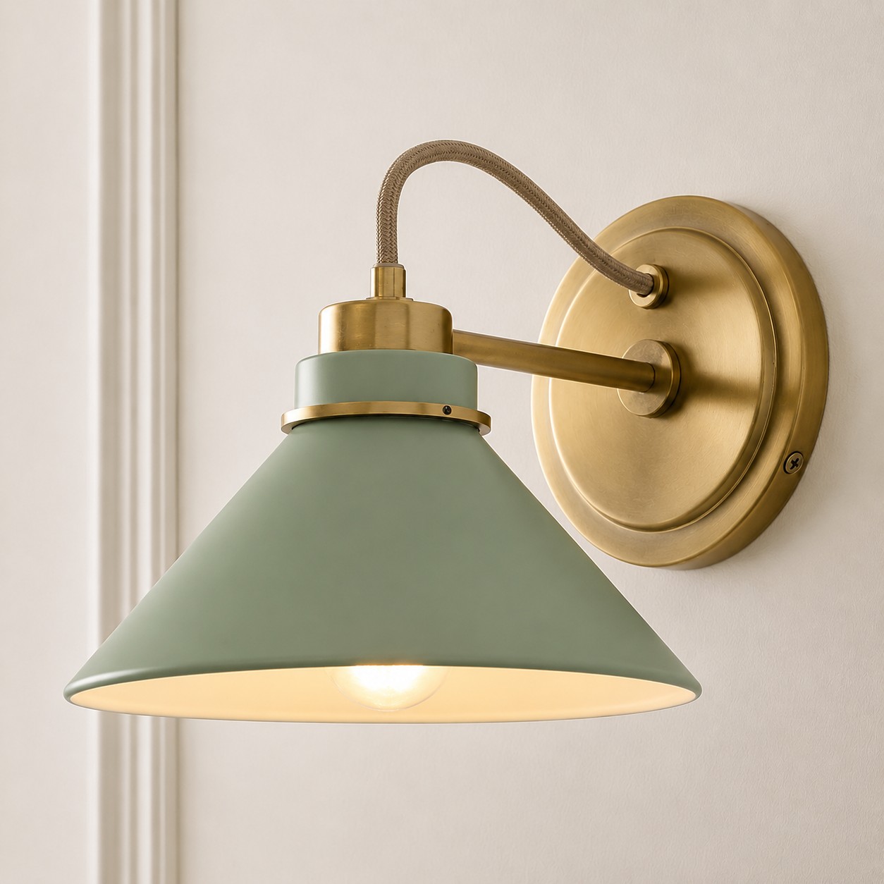 Rope Arm / Champagne Bronze Metal / Coated Celadon