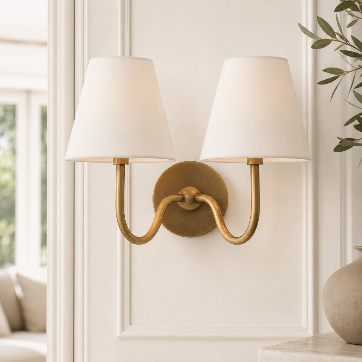 2 heads / Tumbled Brass / White Plain
