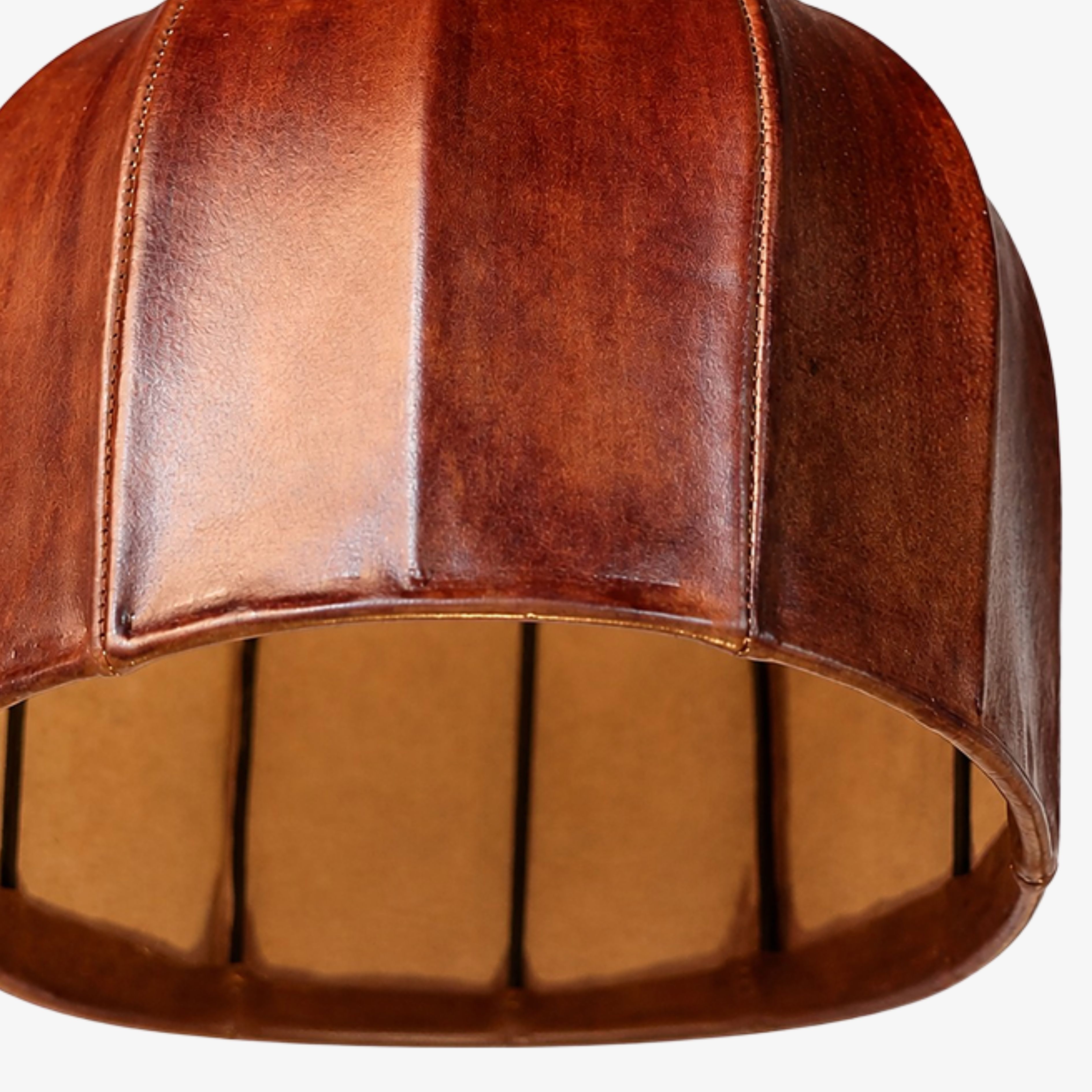Leather shade edge stitching and warm inner structure