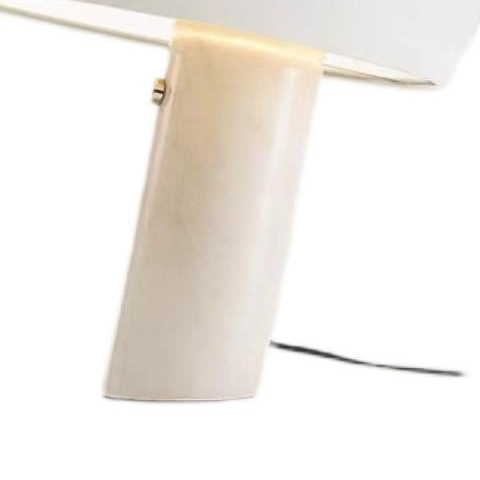 Close-up of the Mushroom Marble lamp natural marble base