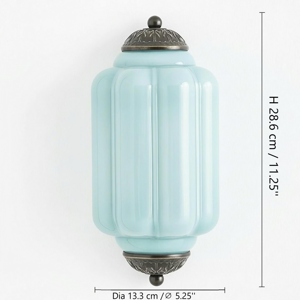Eloise wall lamp dimensions, diameter 13.3 cm and height 28.6 cm