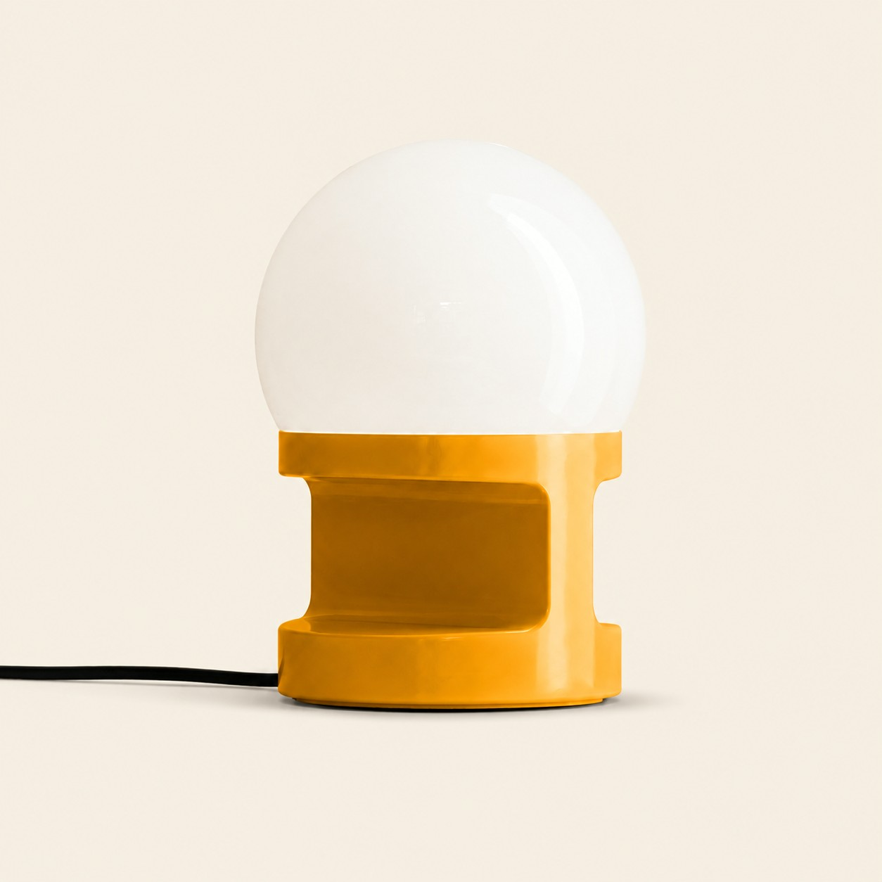Yellow HABEA table lamp
