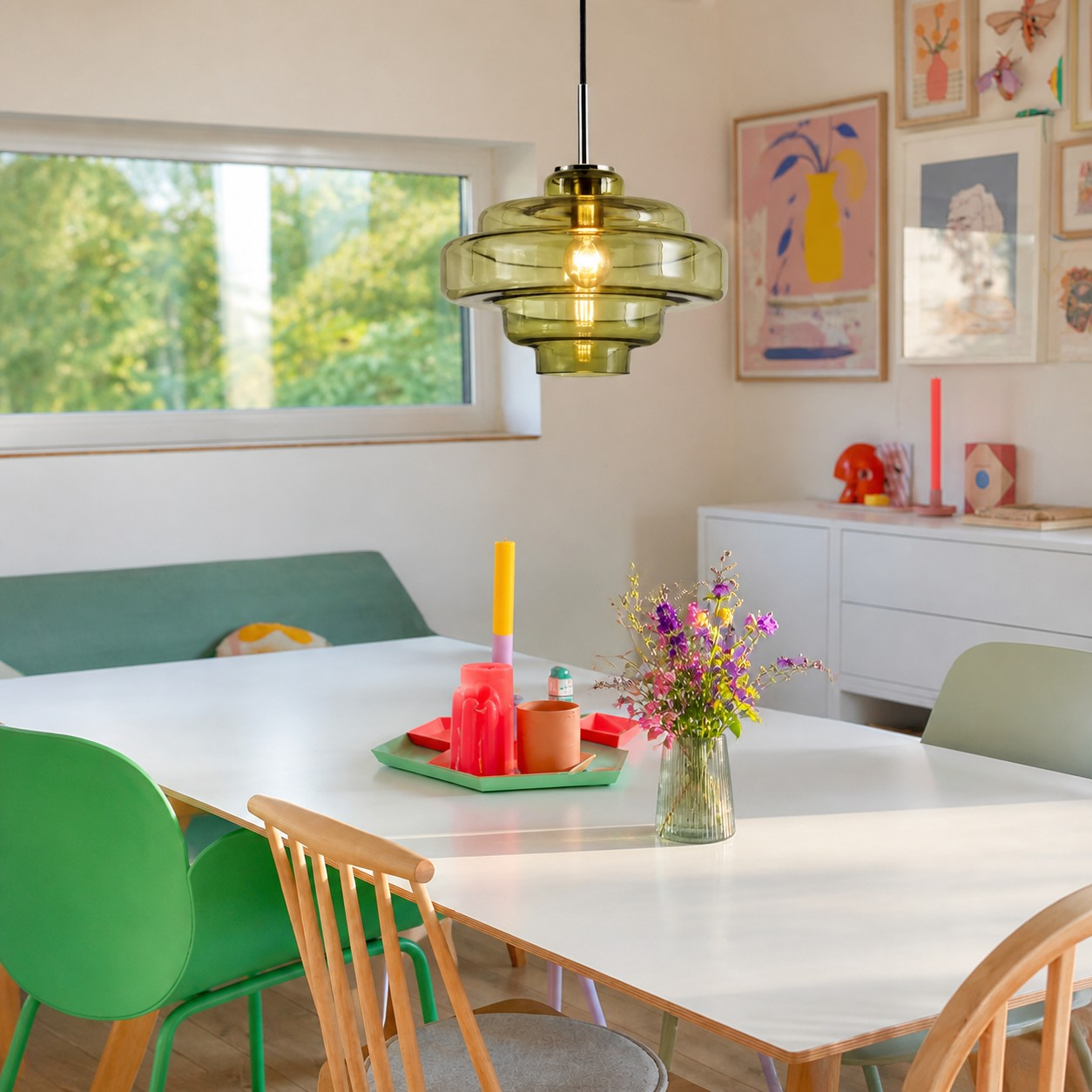 Koloro Wandleuchte in einem warmen Interieur