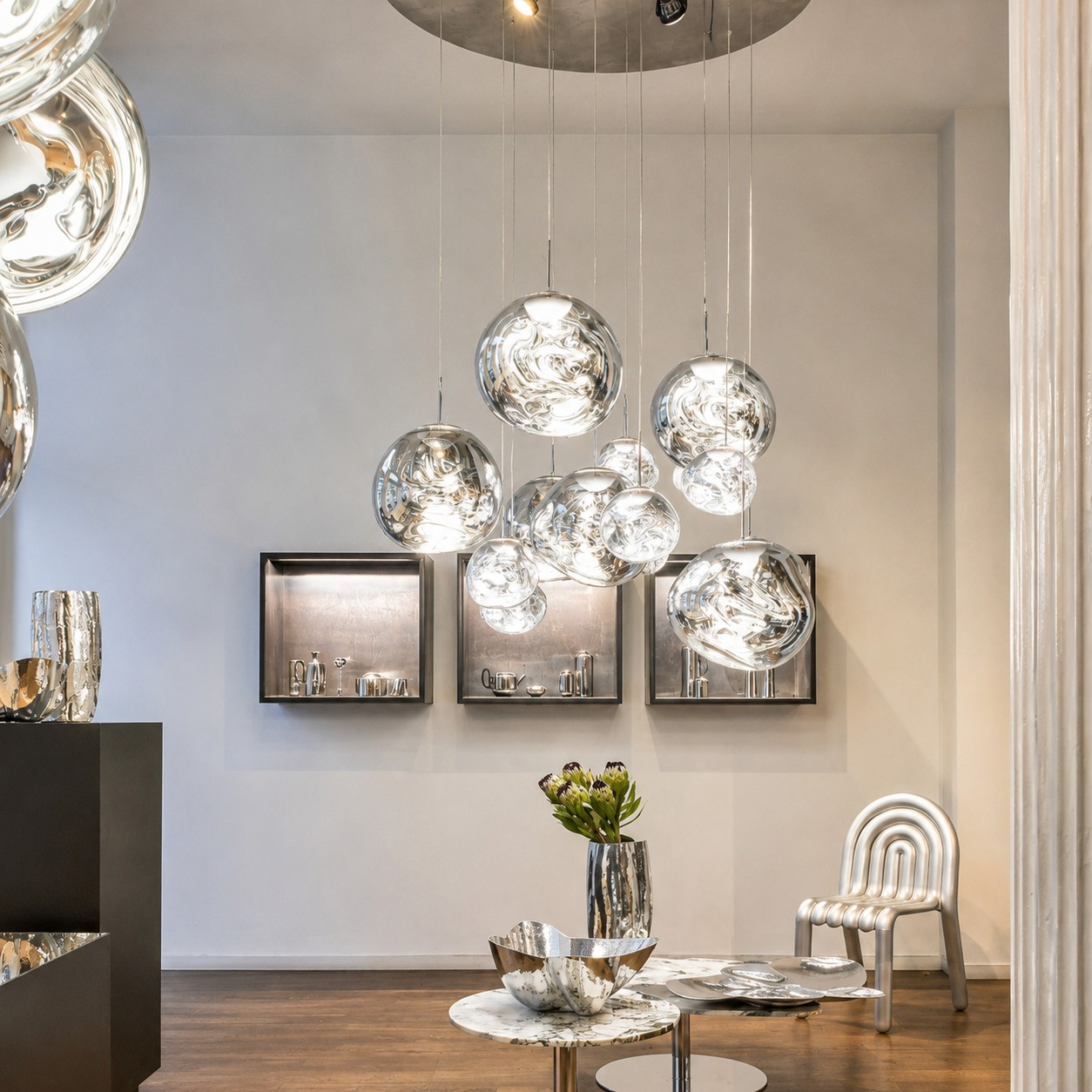 Ambientazione interna con il lampadario rotondo Modern Lava