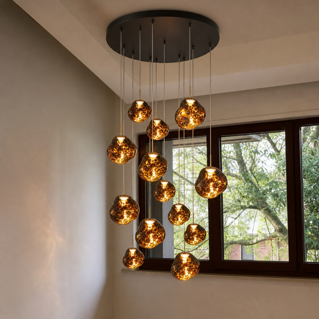 Ambientazione interna con il lampadario rotondo Modern Lava