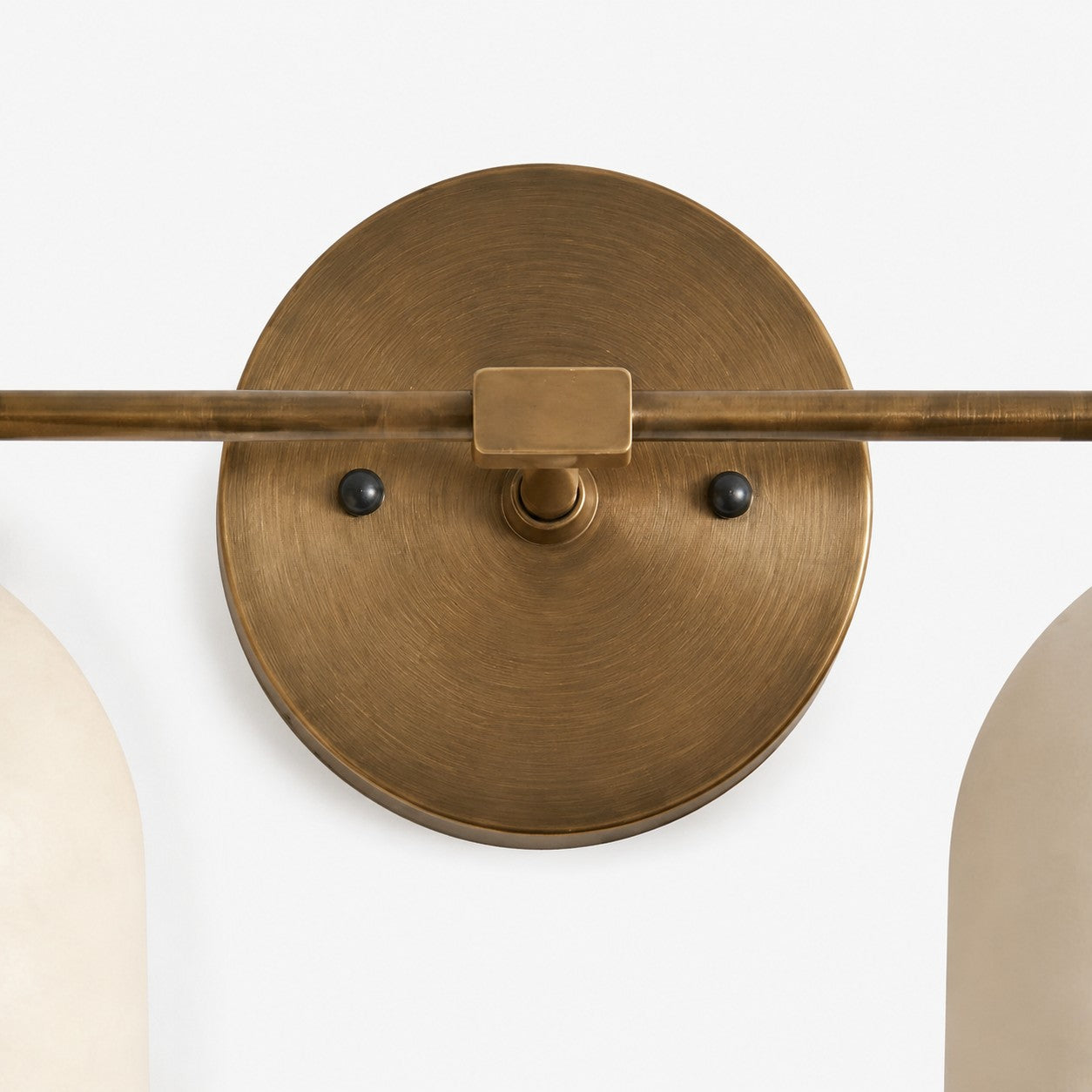 Metio antique brass circular backplate and crossbar