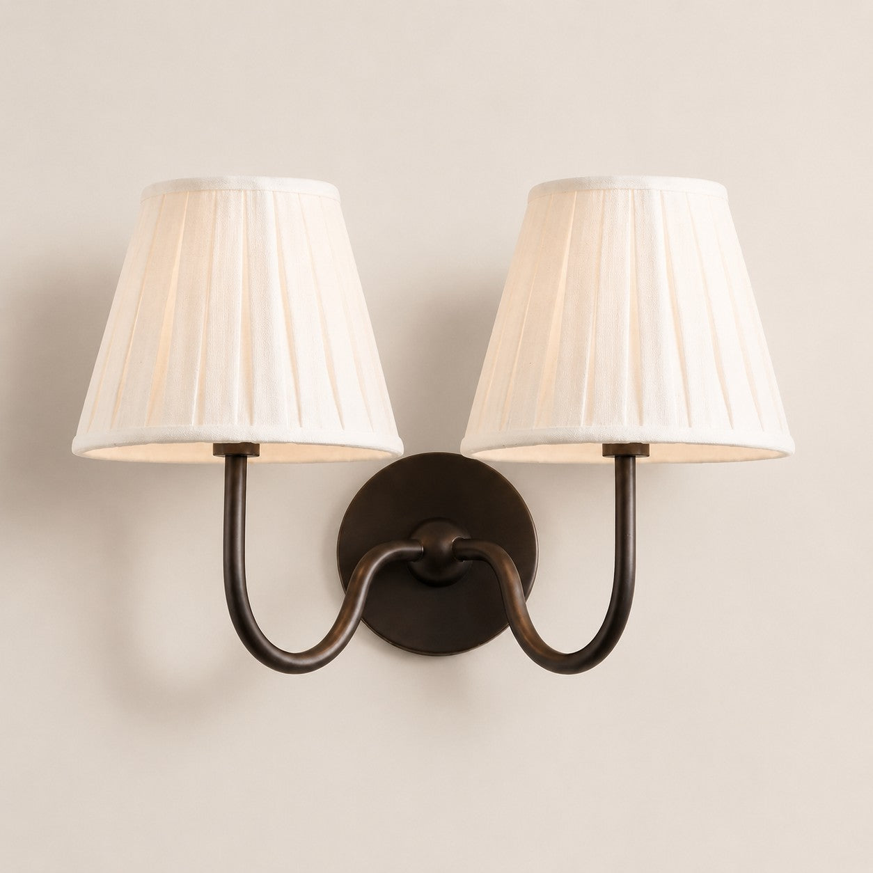 Matte Black White Pleated 2 heads: 16" / 40 cm Luvora wall lamp
