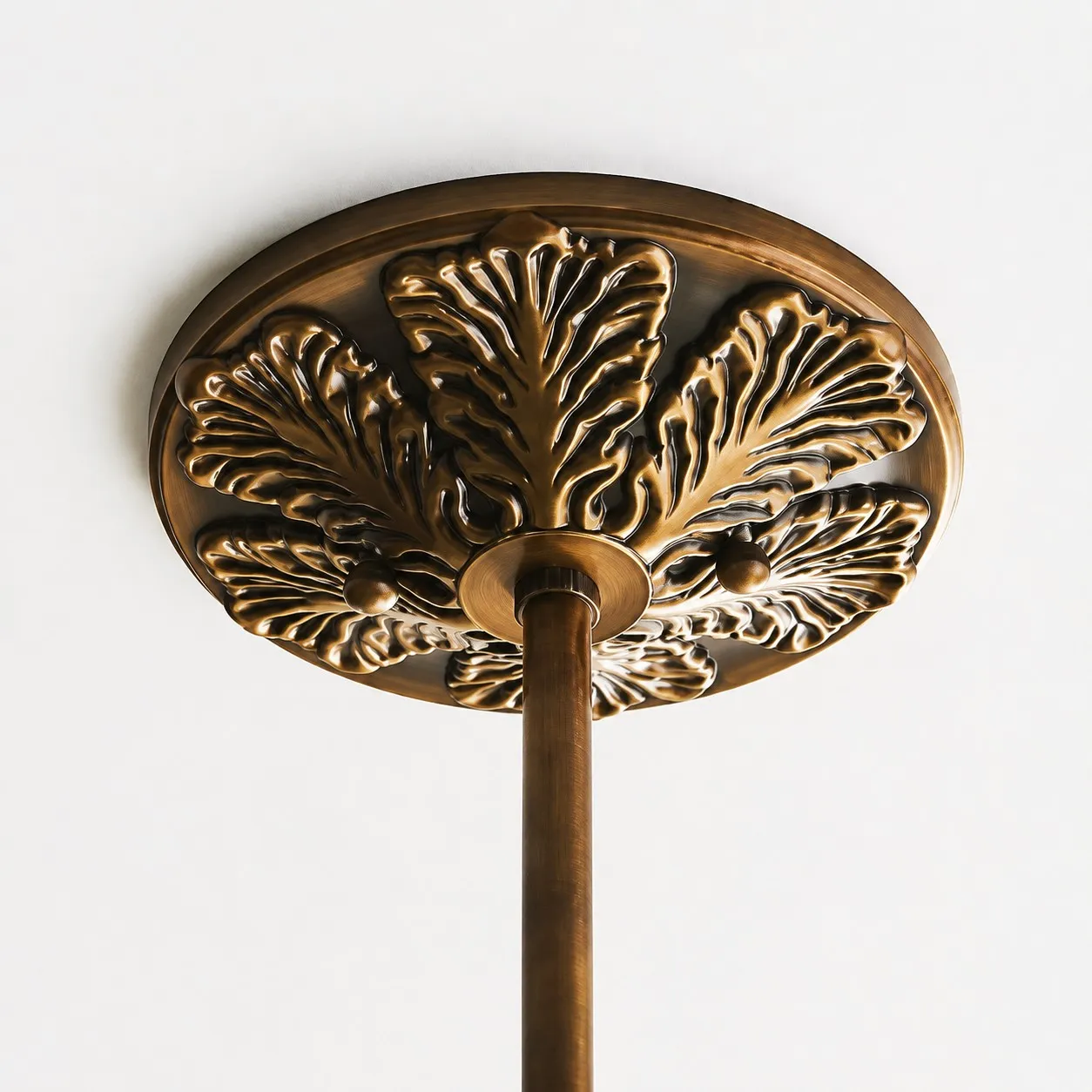 Eloise pendant detail