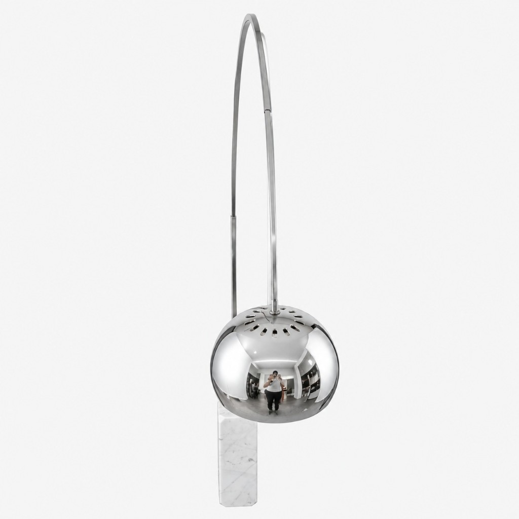 Chrome dome shade close-up