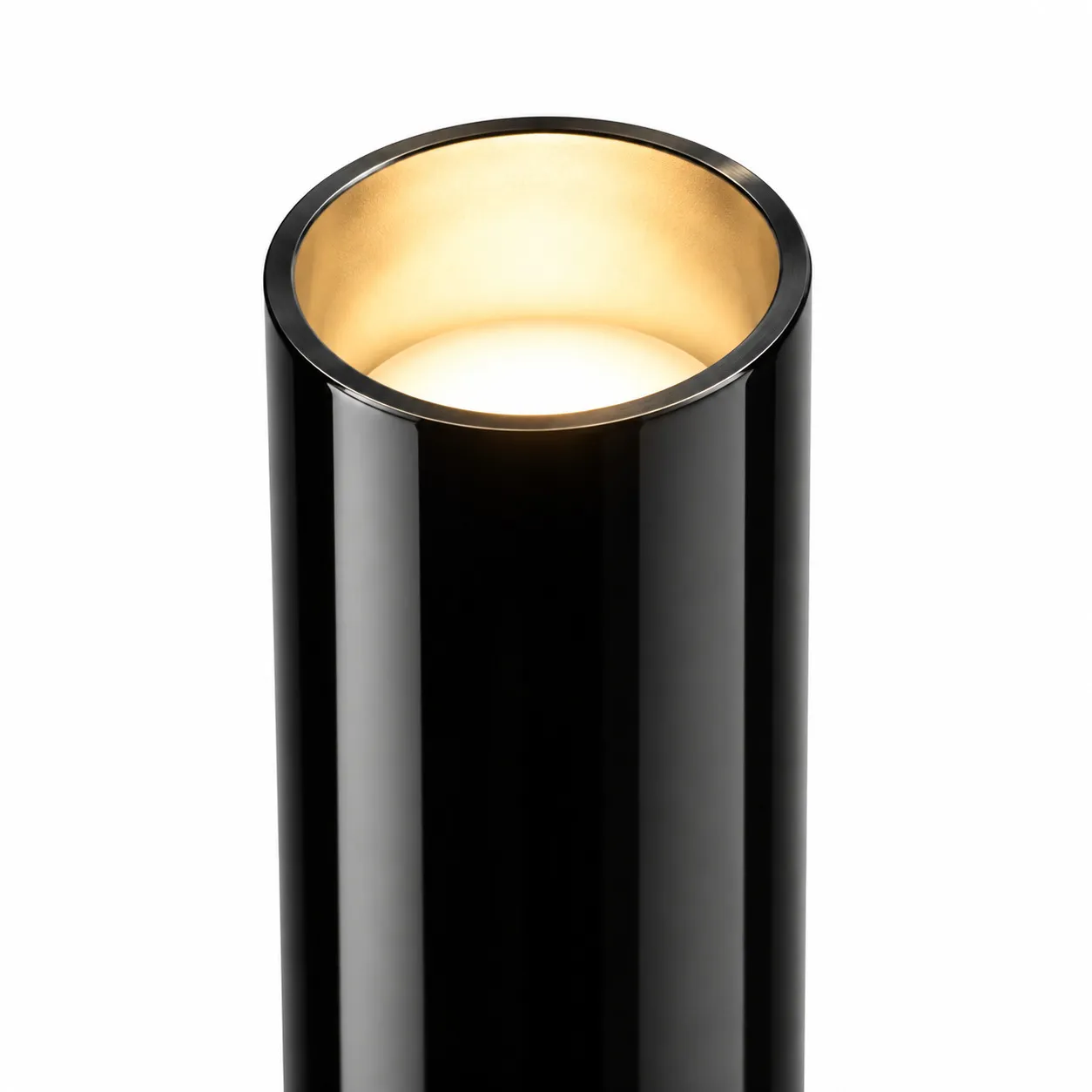 Top aperture of the glossy black floor lamp